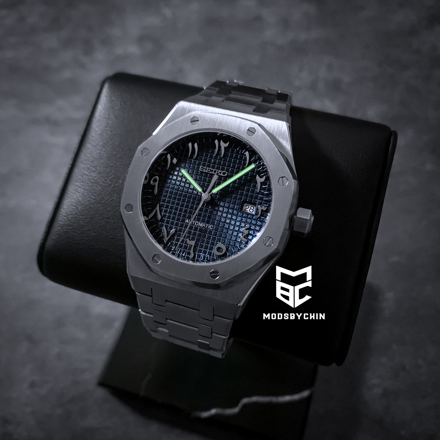Royal Oak Navy Blue (Arabic)
