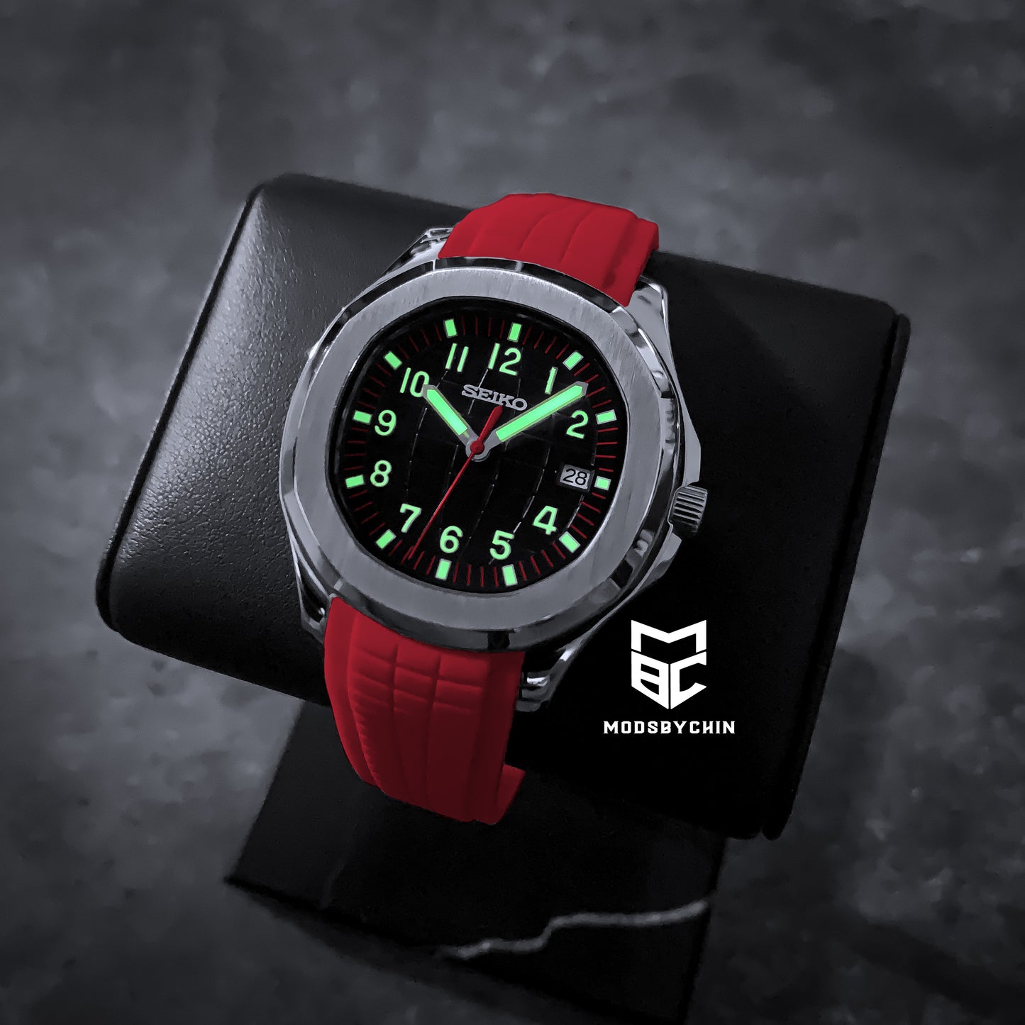 Aquanaut Red