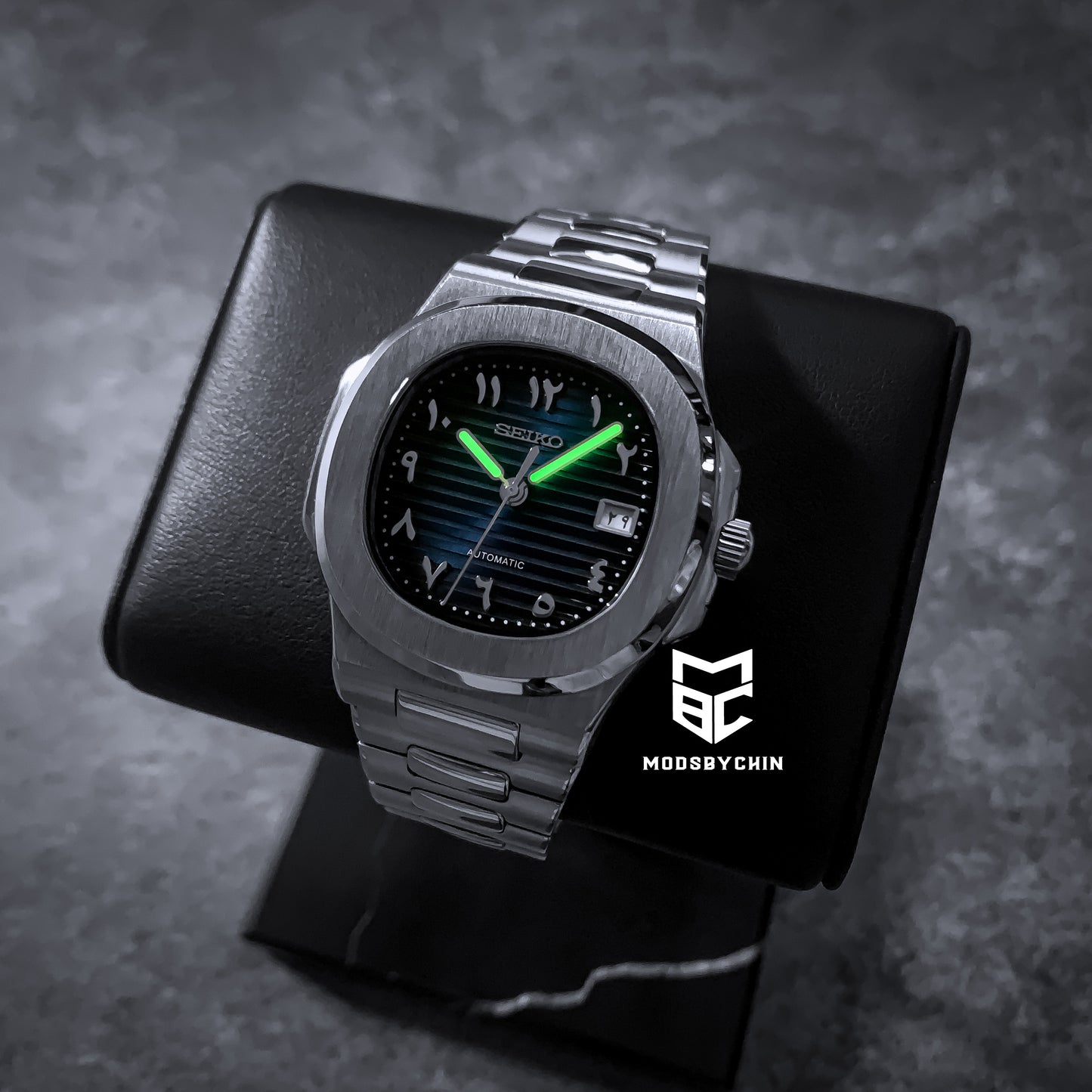 Nautilus Faded Blue Black (Arabic)
