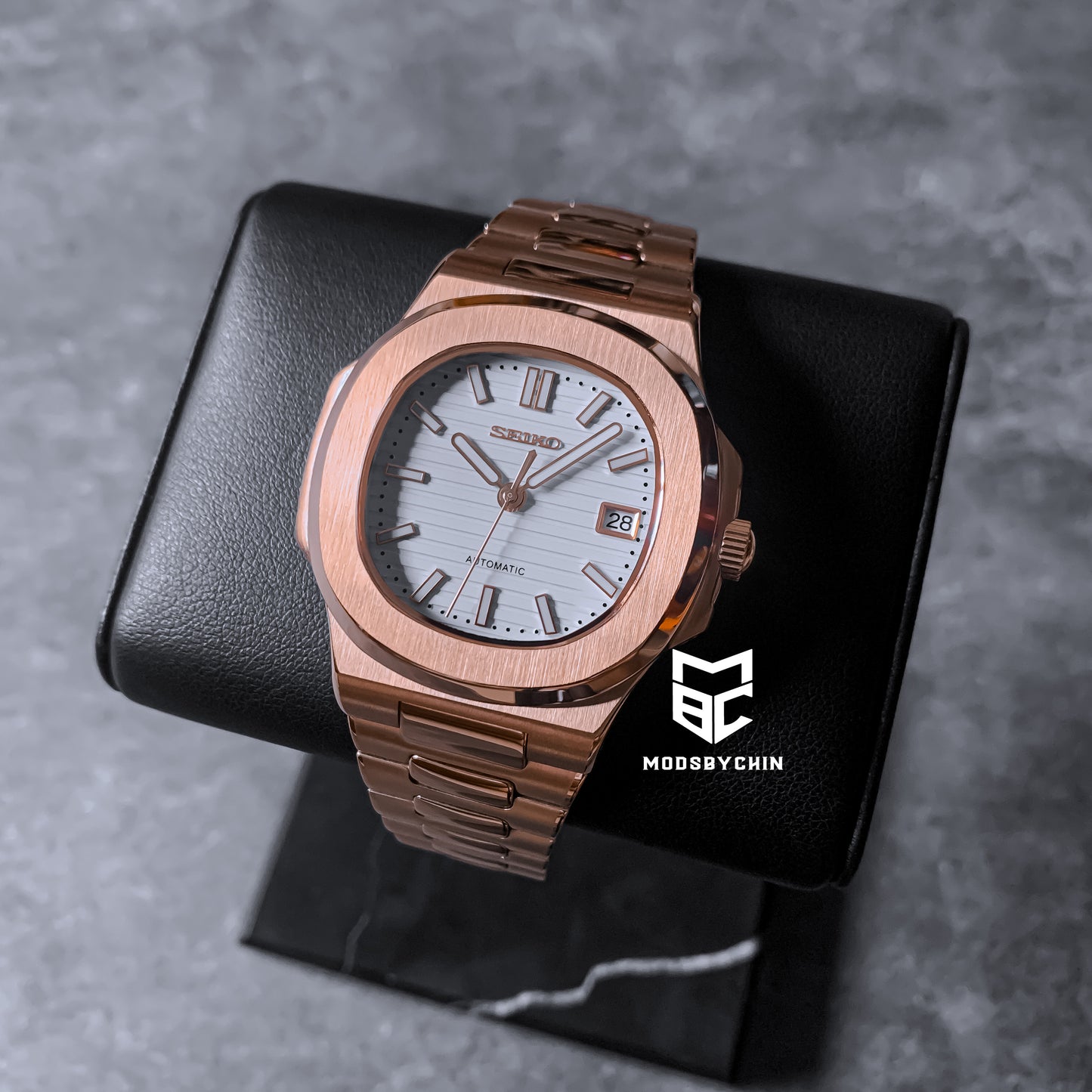 Nautilus Everrose Gold & White