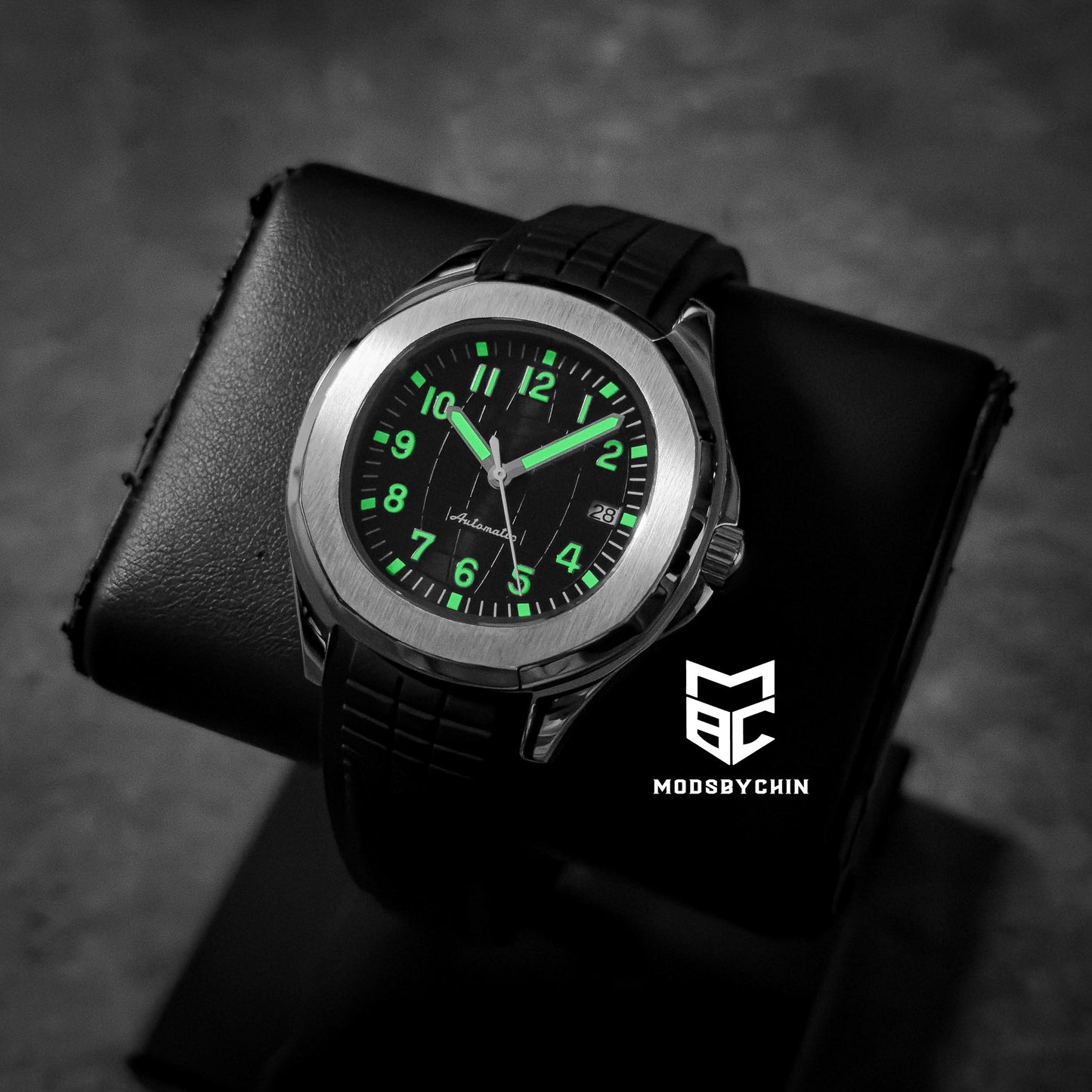 Aquanaut Black