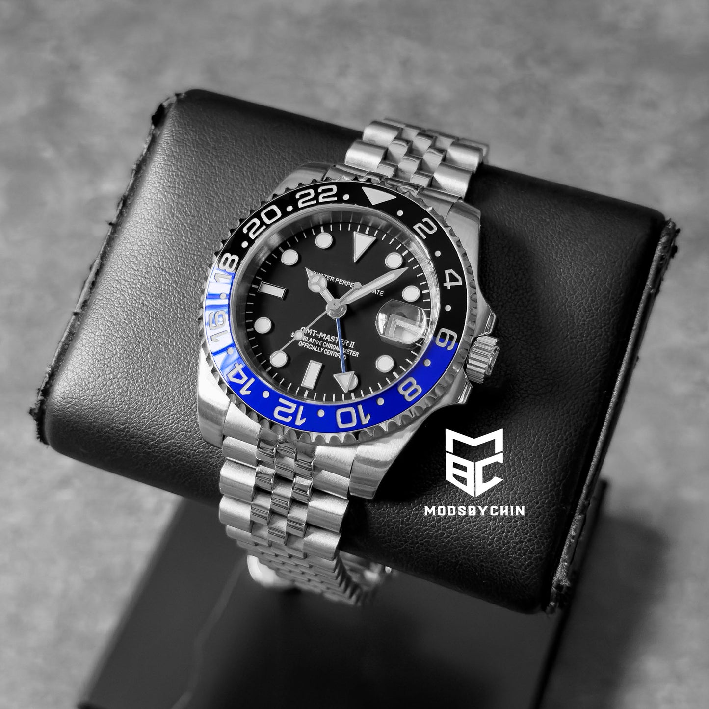GMT Master II Batgirl / Batman