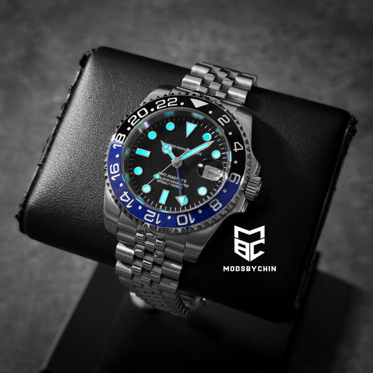 GMT Master II Batgirl / Batman