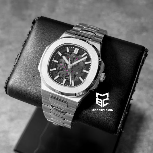 Nautilus Skeleton Black
